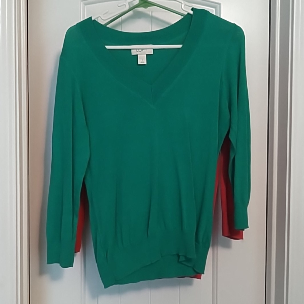 Ann Taylor Loft light Sweater.  Small.  Green
